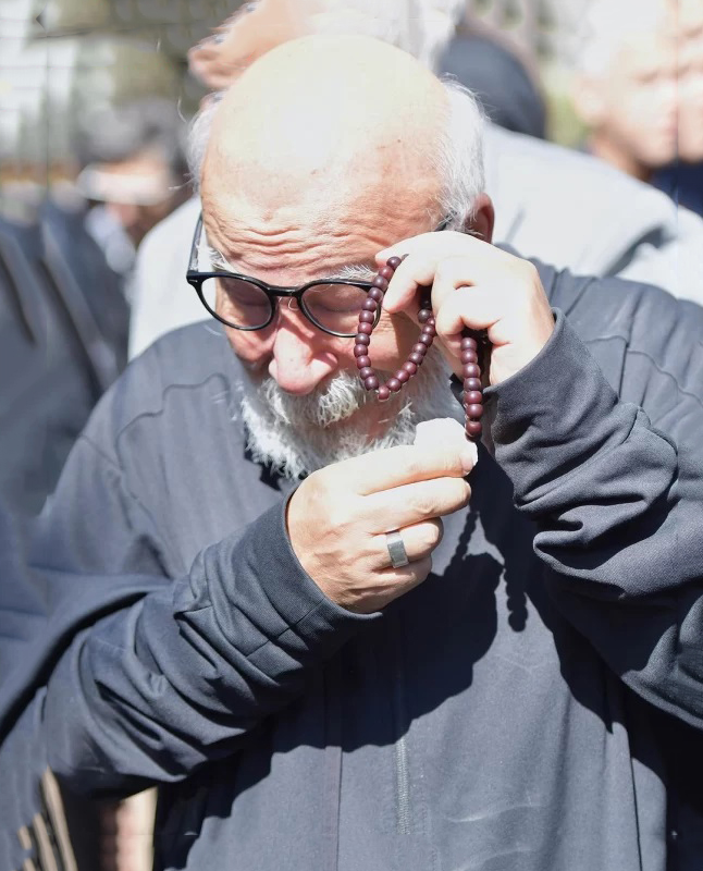 مراسم ختم رضا داوودنژاد با حضور هنرمندان 9 مراسم ختم رضا داوودنژاد با حضور هنرمندان