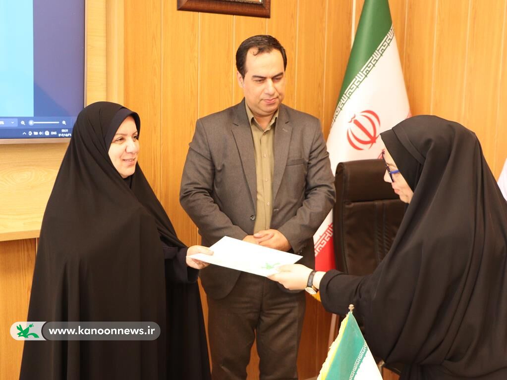 36 هزار کودک و نوجوان گلستانی در 18 مرکز مرکز ثابت و سیار تحت پوشش فعالیت های فرهنگی ، علمی و هنری فرار دارند 3 36 هزار کودک و نوجوان گلستانی در 18 مرکز مرکز ثابت و سیار تحت پوشش فعالیت های فرهنگی ، علمی و هنری فرار دارند