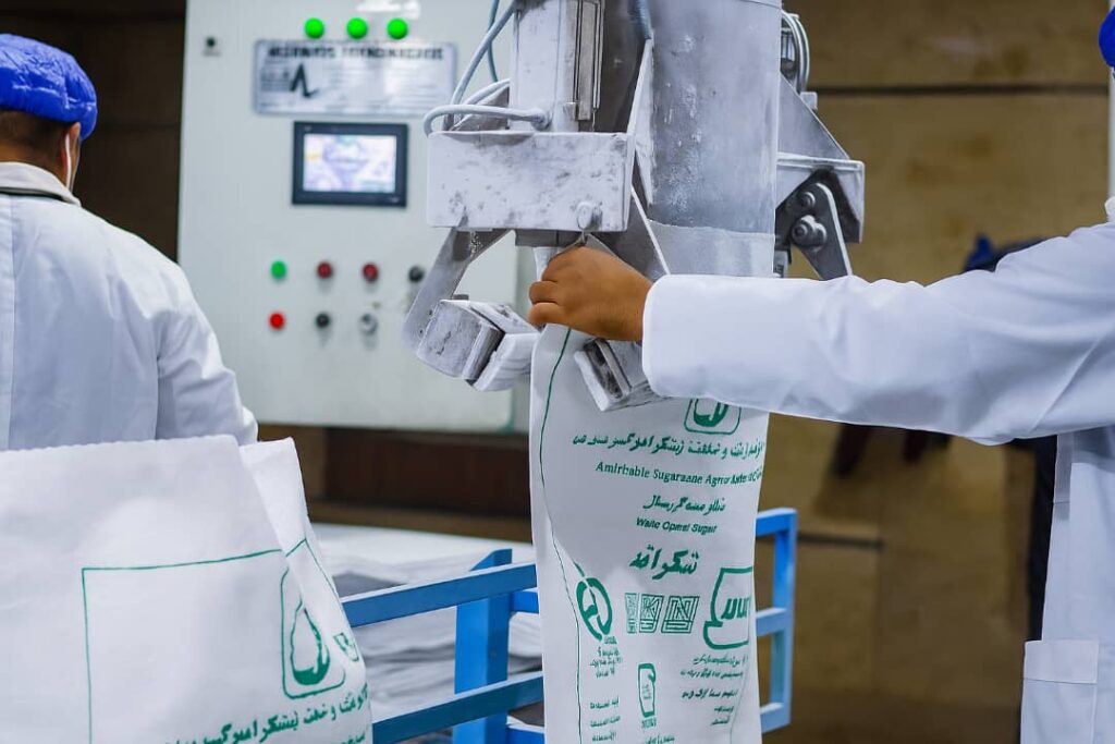 مدیرعامل شرکت توسعه نیشکر و صنایع جانبی: تولید شکر سفید برای نخستینبار از ۸۶۶ هزار تُن گذشت 3 مدیرعامل شرکت توسعه نیشکر و صنایع جانبی: تولید شکر سفید برای نخستینبار از ۸۶۶ هزار تُن گذشت