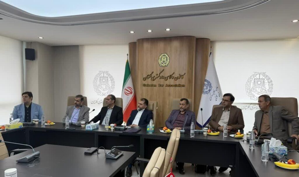 امضای تفاهمنامه همکاری راهبردی میان کانون وکلای دادگستری گلستان و دانشگاه گلستان 1 امضای تفاهمنامه همکاری راهبردی میان کانون وکلای دادگستری گلستان و دانشگاه گلستان