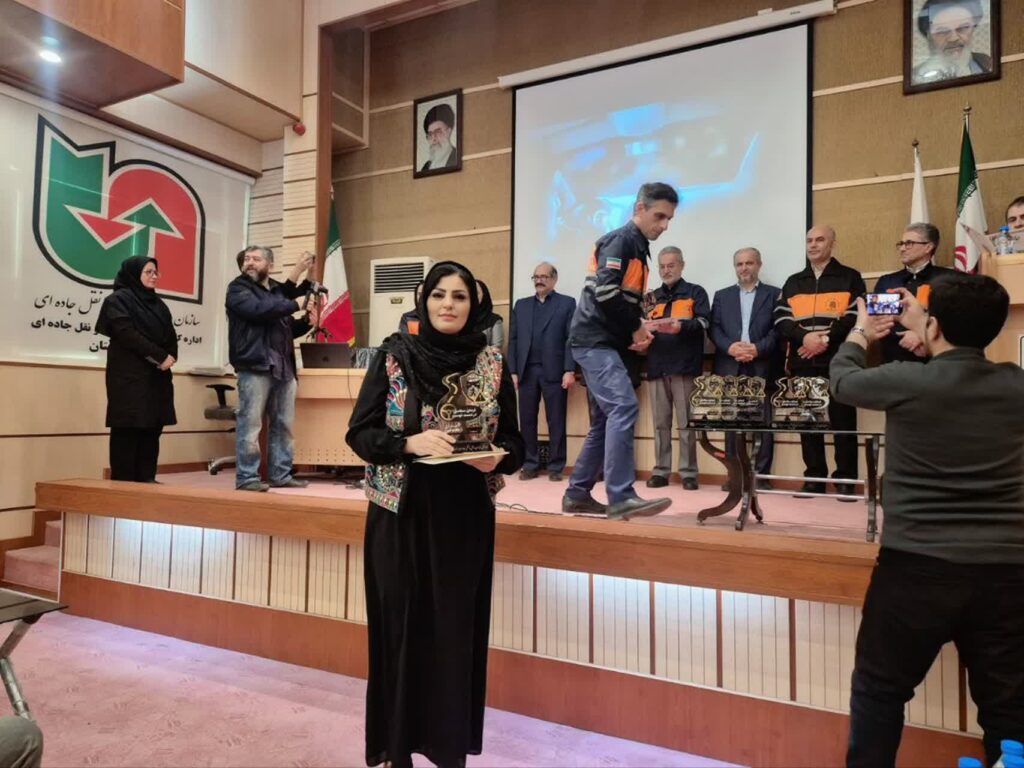 جشنواره ملی رسانهای «جاده امن» به ایستگاه پایانی رسید/ گلستان رتبه نخست تولیدات را به دست آورد 2 جشنواره ملی رسانهای «جاده امن» به ایستگاه پایانی رسید/ گلستان رتبه نخست تولیدات را به دست آورد